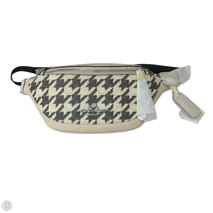 Belt Bag Designer By Coach, Size: Small