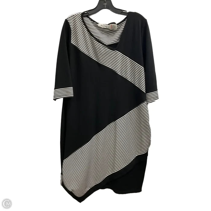 Dress Casual Short By Clothes Mentor In Black & White, Size: 3x