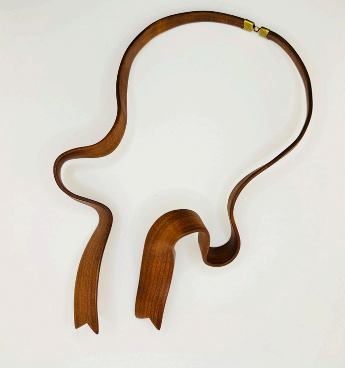 Ribbon Necklace
