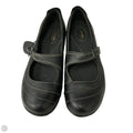 Shoes Flats By Clarks In Black, Size: 10