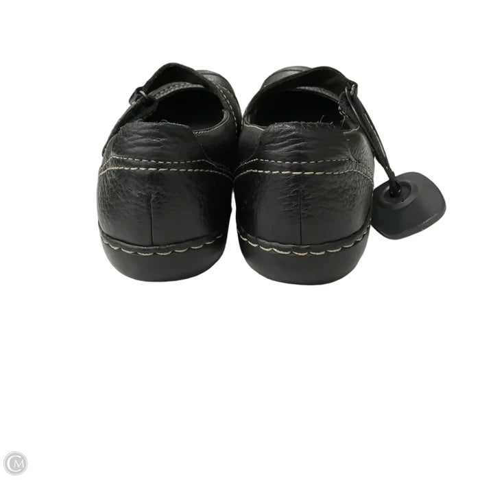 Shoes Flats By Clarks In Black, Size: 10