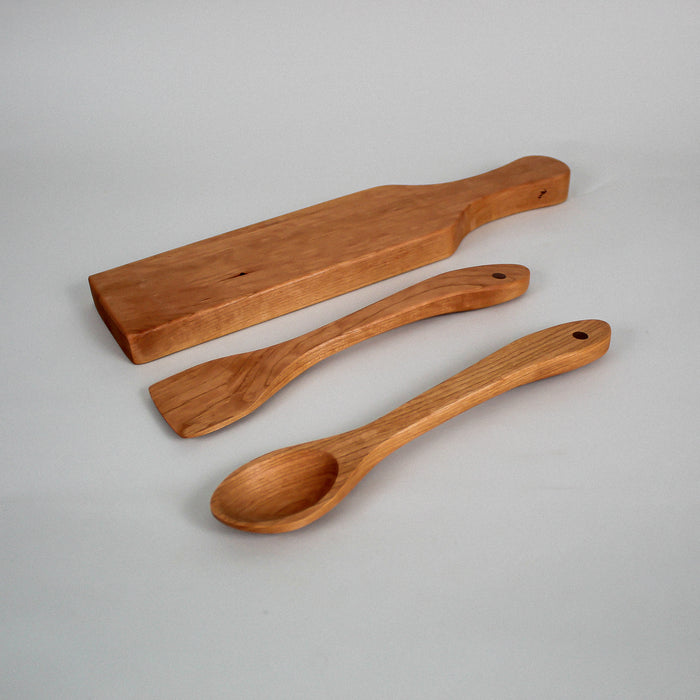Signature Spoon and Spatula with Cheeseboard Set