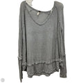 Top Long Sleeve By We The Free In Grey, Size: M